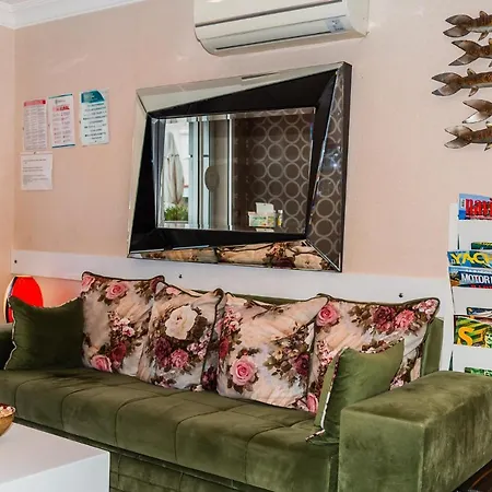 Eleven Hotel 3*