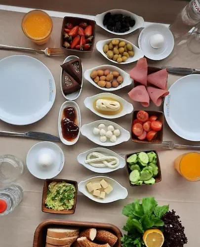 Eleven Hotell Çeşme