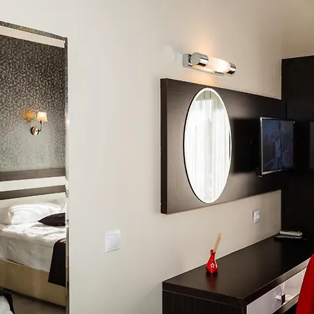 Hotel Eleven 3*